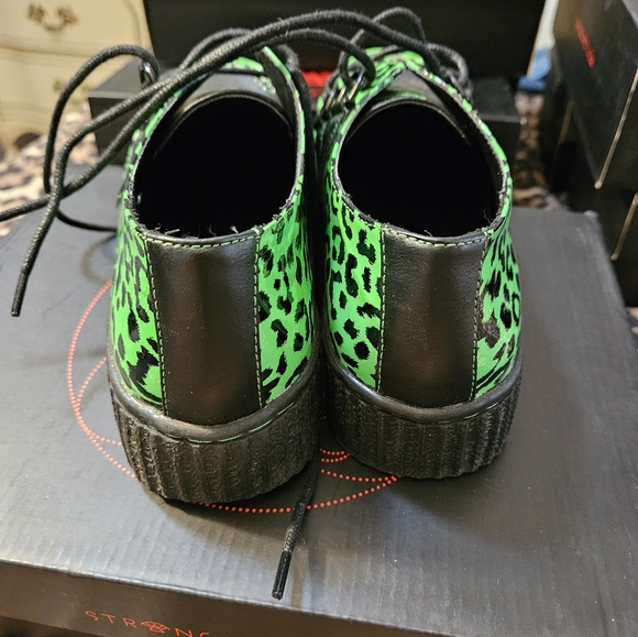 Strangecvlt Neon Leopard Print Creepers - Picture 8 of 8